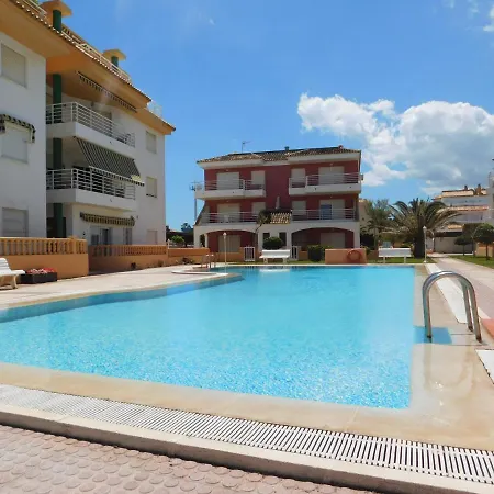 Acogedor Con Terraza Y Jardin Διαμέρισμα *