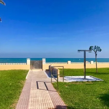 Appartamento Acogedor Con Terraza Y Jardin Dénia