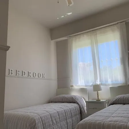 Appartamento Acogedor Con Terraza Y Jardin Dénia