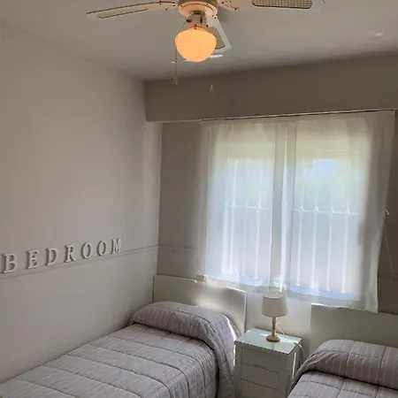 Apartamento Acogedor Con Terraza Y Jardín *