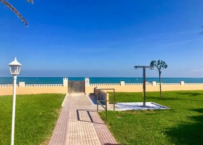 Apartment Acogedor Con Terraza Y Jardin Denia