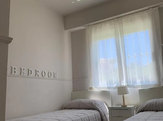 Apartment Acogedor Con Terraza Y Jardin Denia