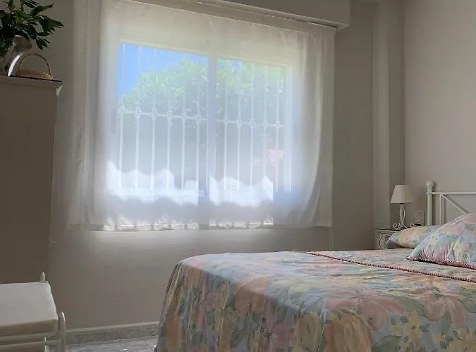 Acogedor Con Terraza Y Jardin Apartment *